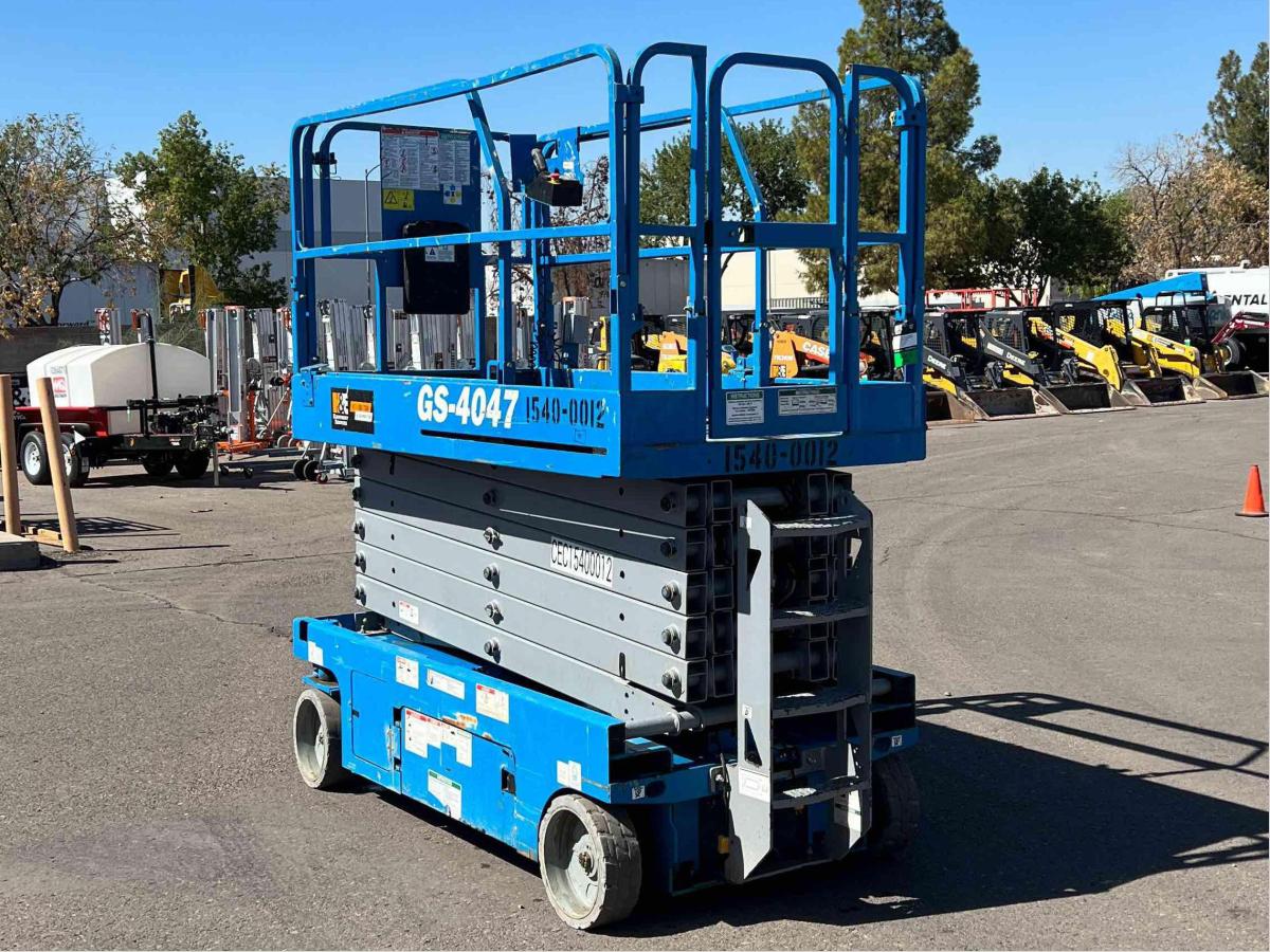2016 Genie GS-4047