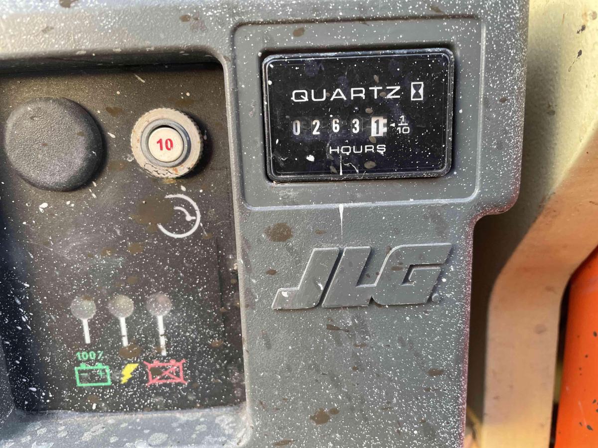 2017 JLG 1930ES