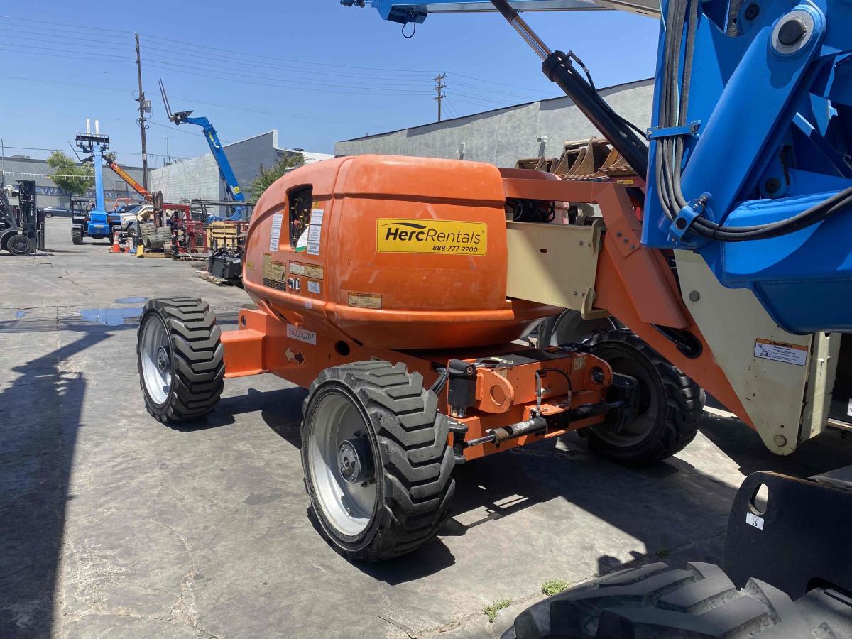 2015 JLG 600AJ
