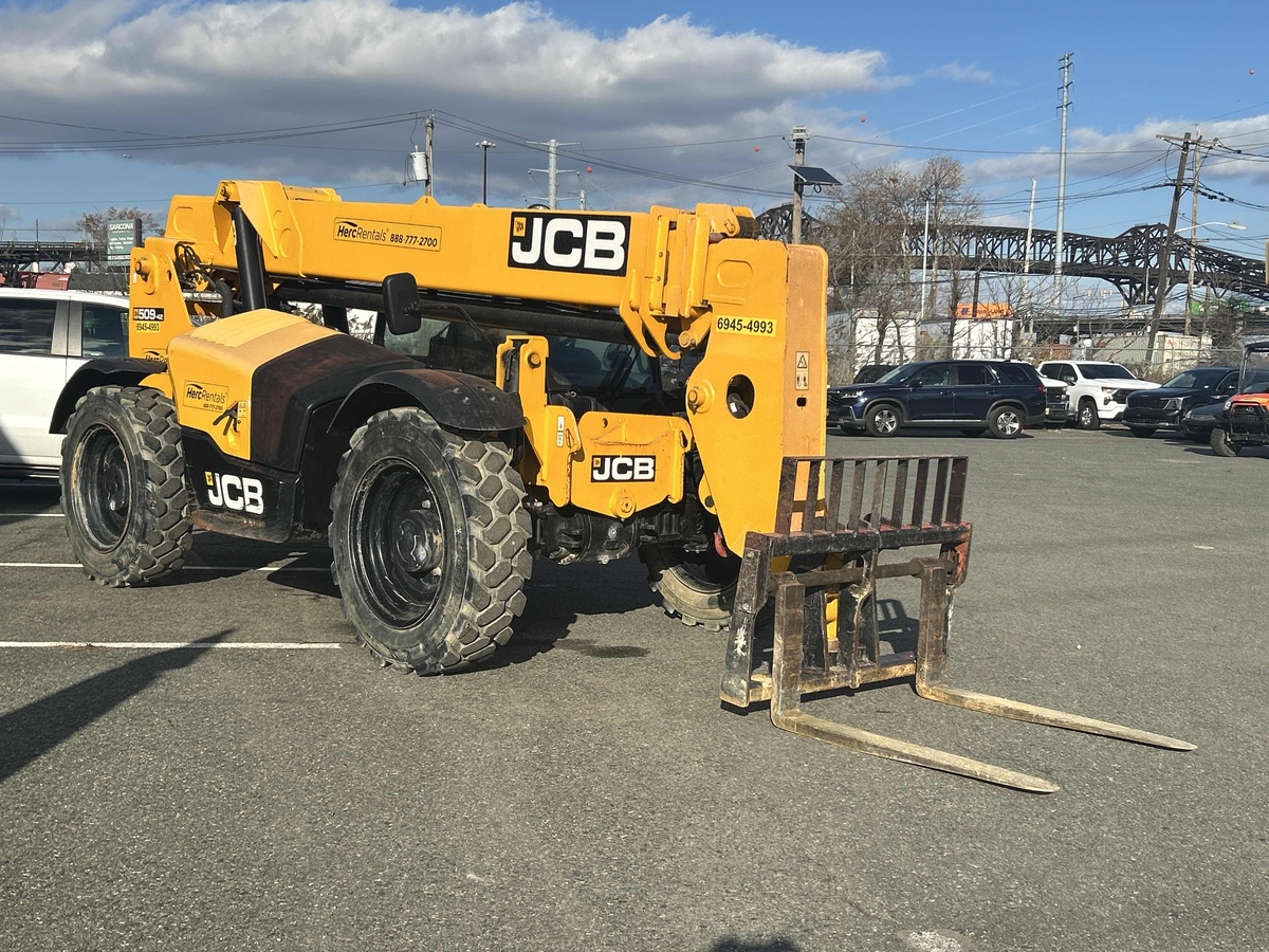 2021 JCB 509-42-4