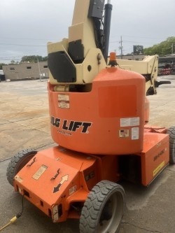 2016 JLG E400AJPN-3