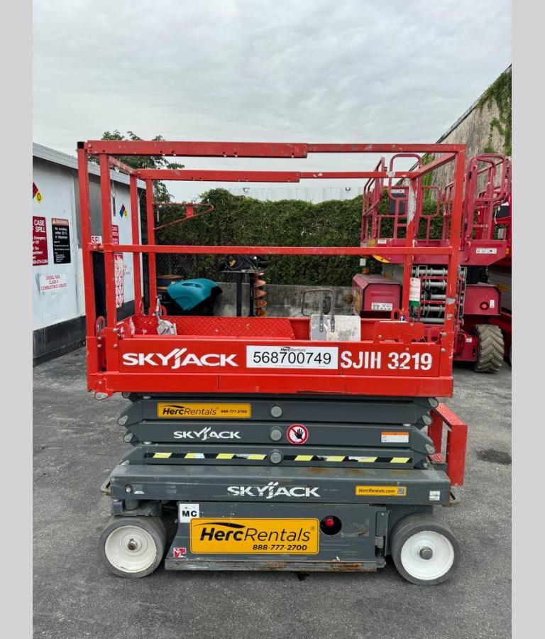 2017 Skyjack SJ3219