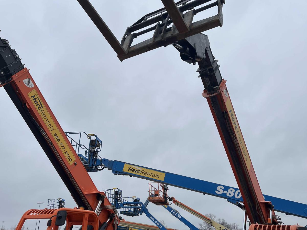 2019 SkyTrak 10042