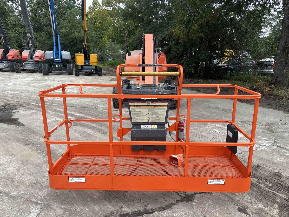 2018 JLG 460SJ-3