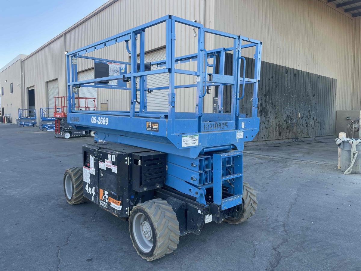 2017 Genie GS-2669 RT