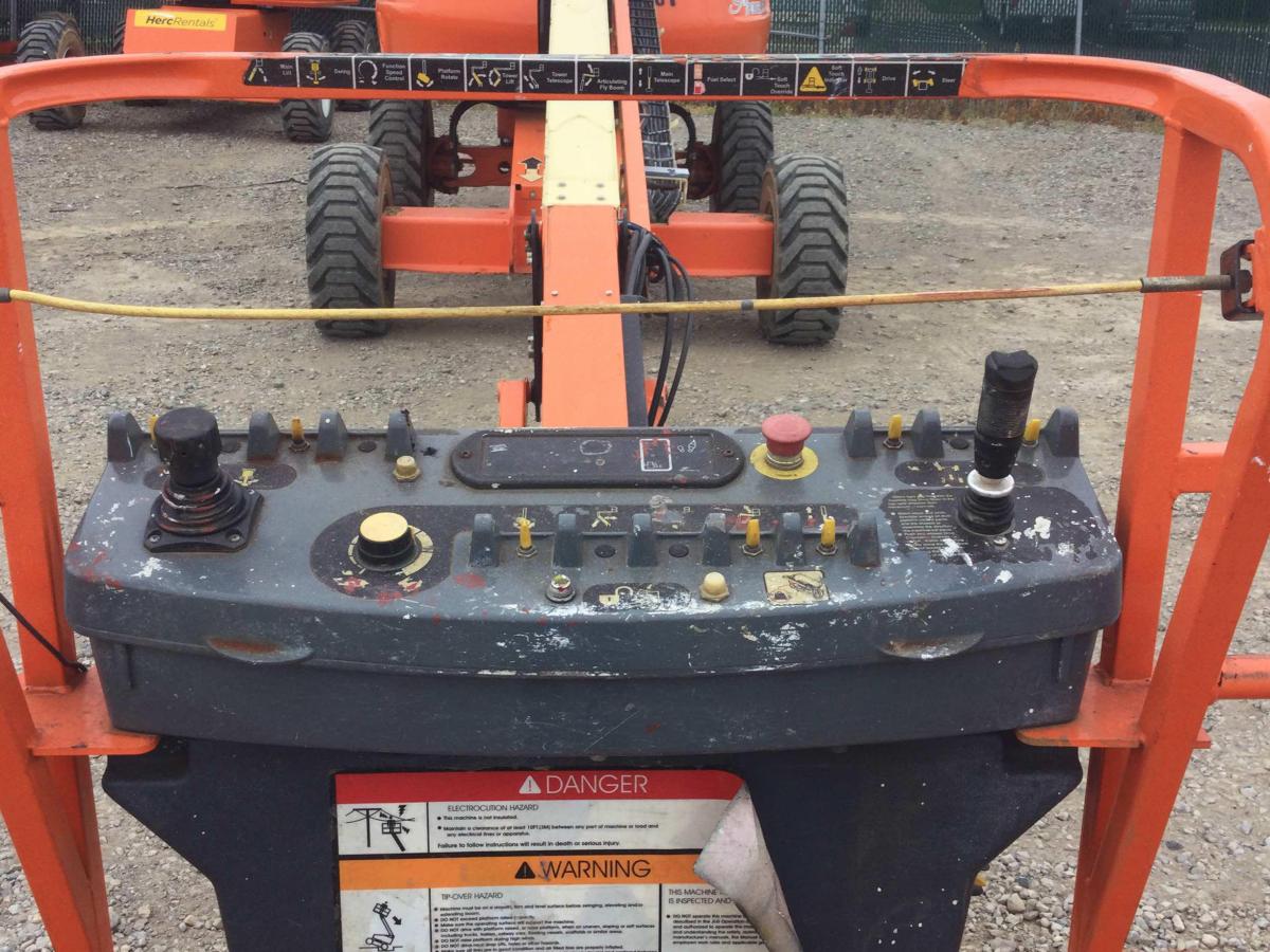 2013 JLG 460SJ-3