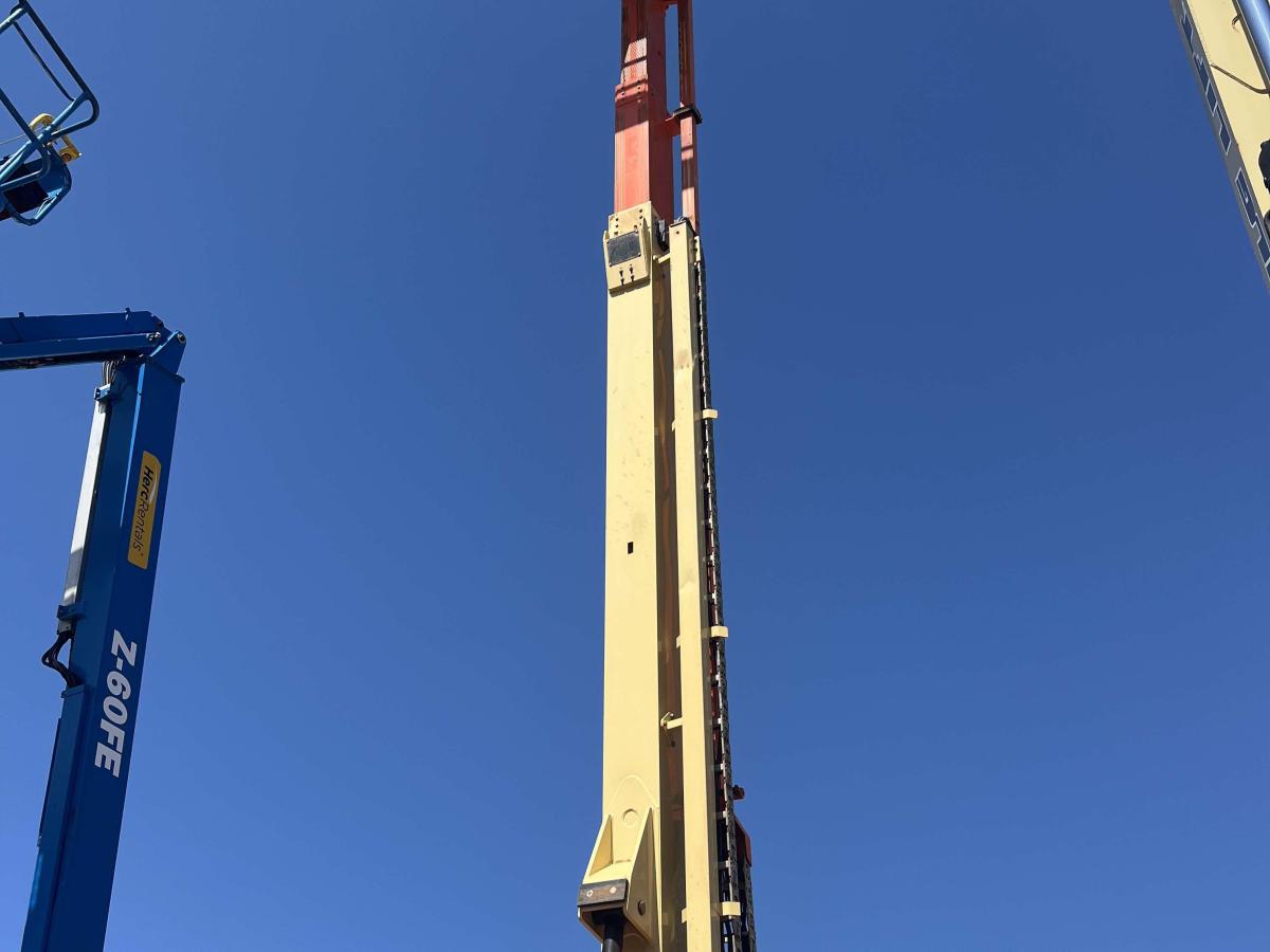 2016 JLG 600S