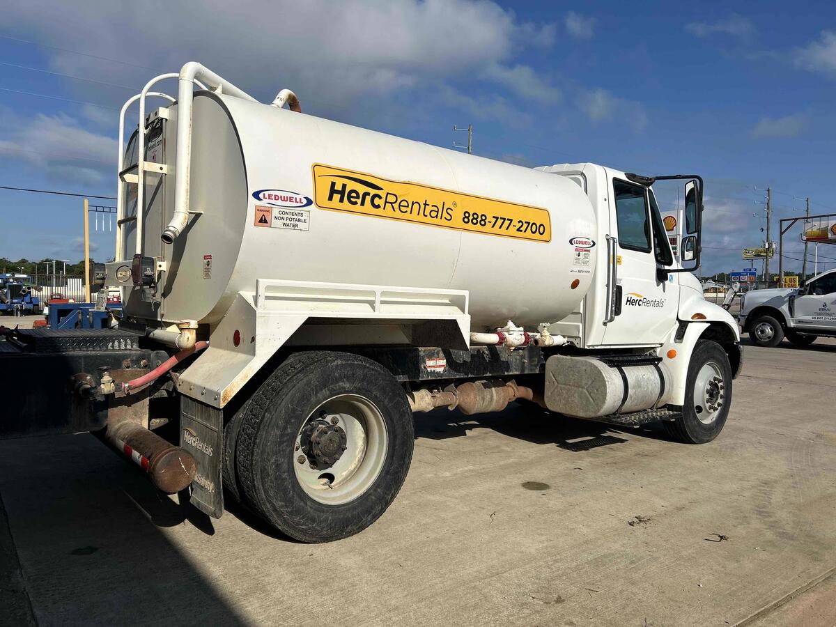 2011 International 4300-4