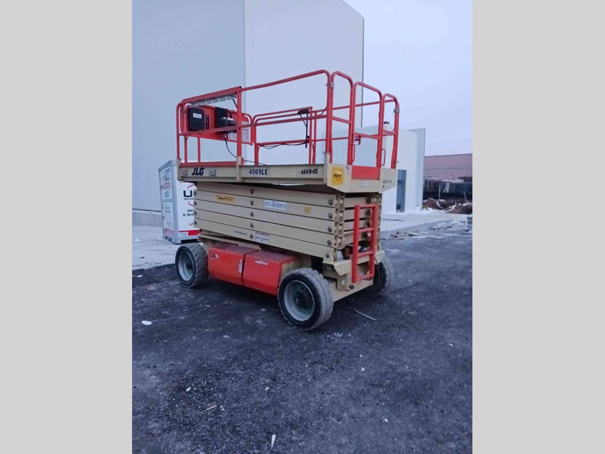 2015 JLG 4069LE-3