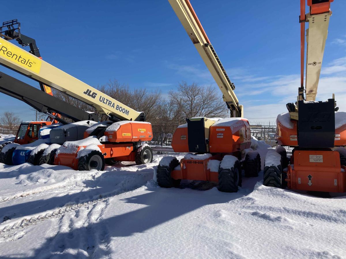 2013 JLG 800AJ