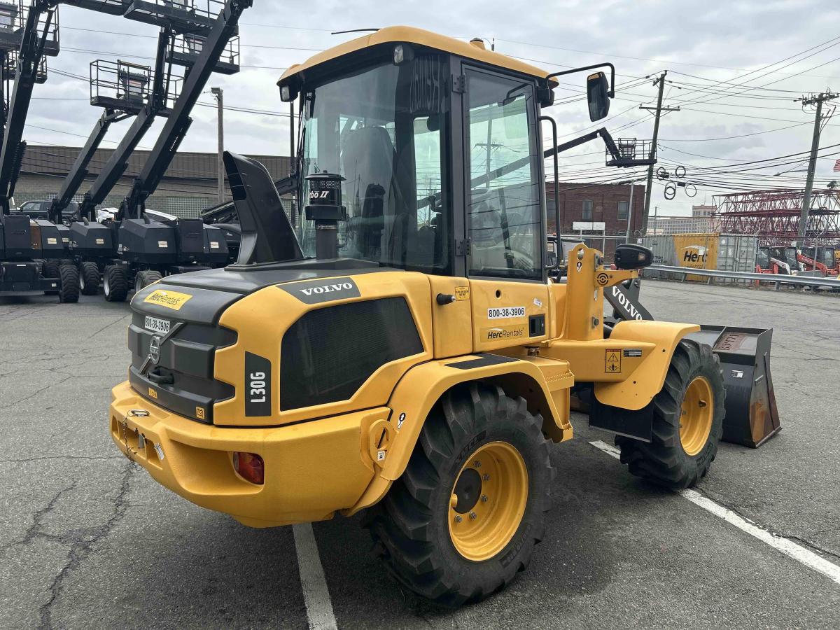 2021 Volvo L30G