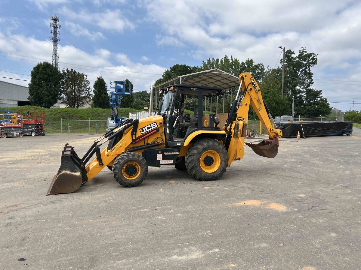 2022 JCB 3CX