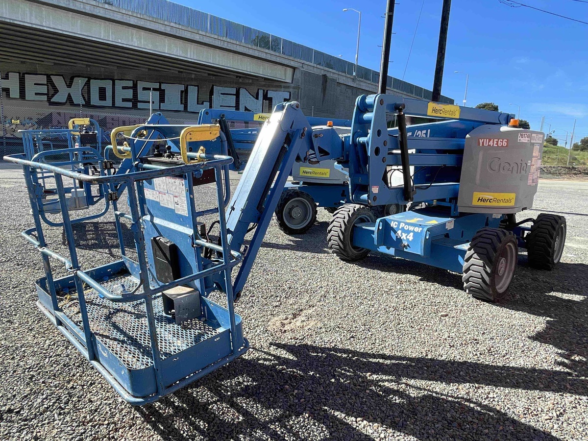 2018 Genie Z-45/25J RT