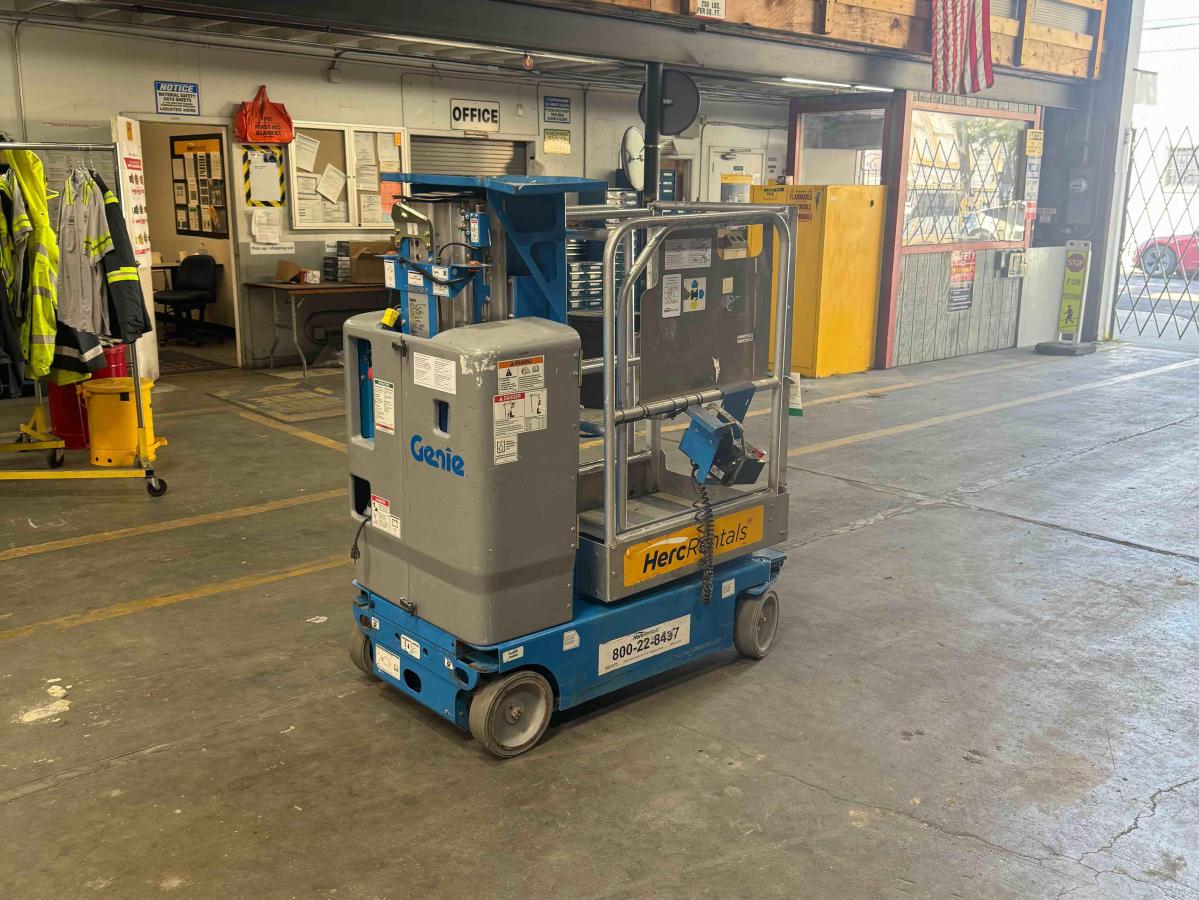 2018 Genie GR-12