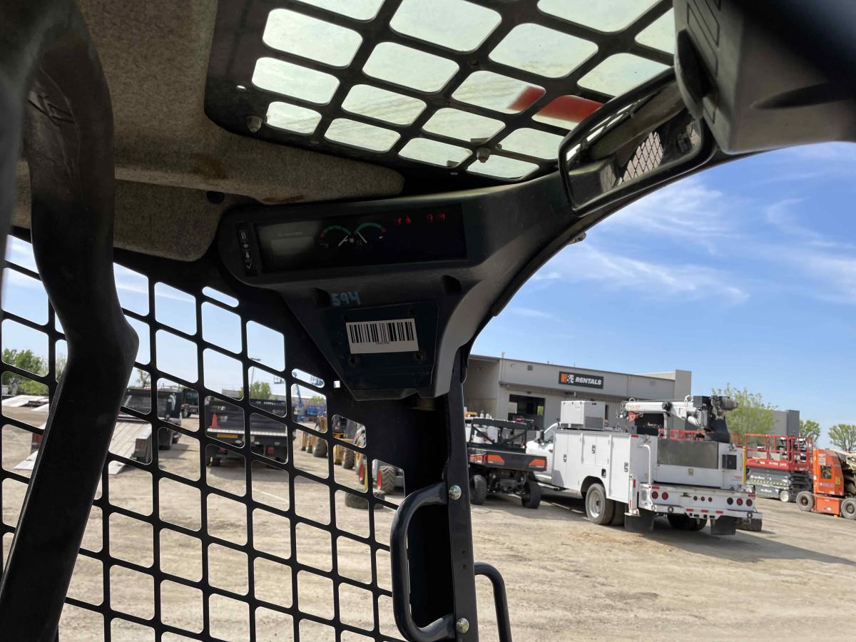 2020 John Deere 325G