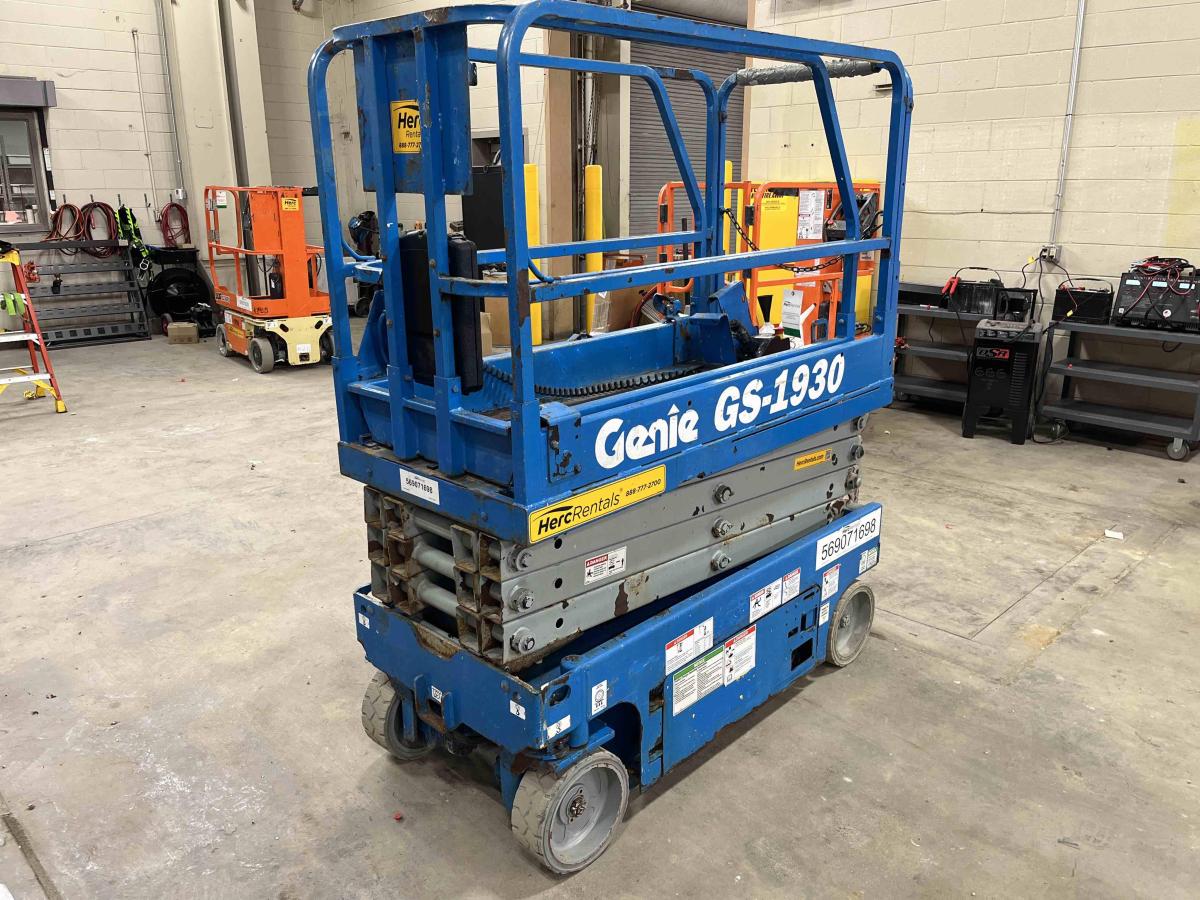 2013 Genie GS-1930
