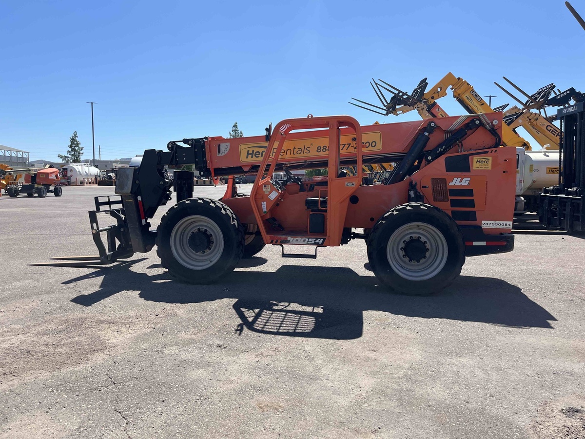 2018 SkyTrak 10054