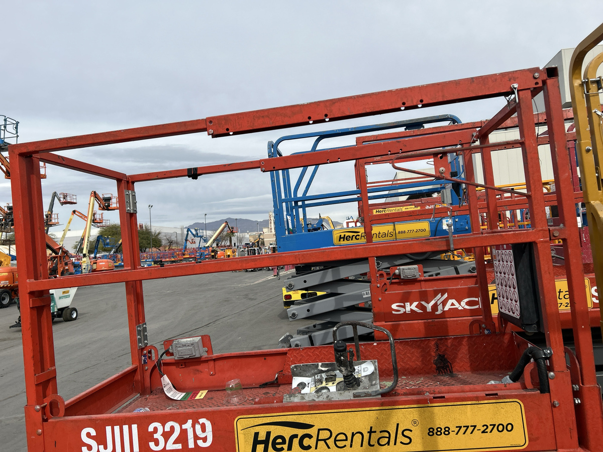 2018 Skyjack SJ3219-9