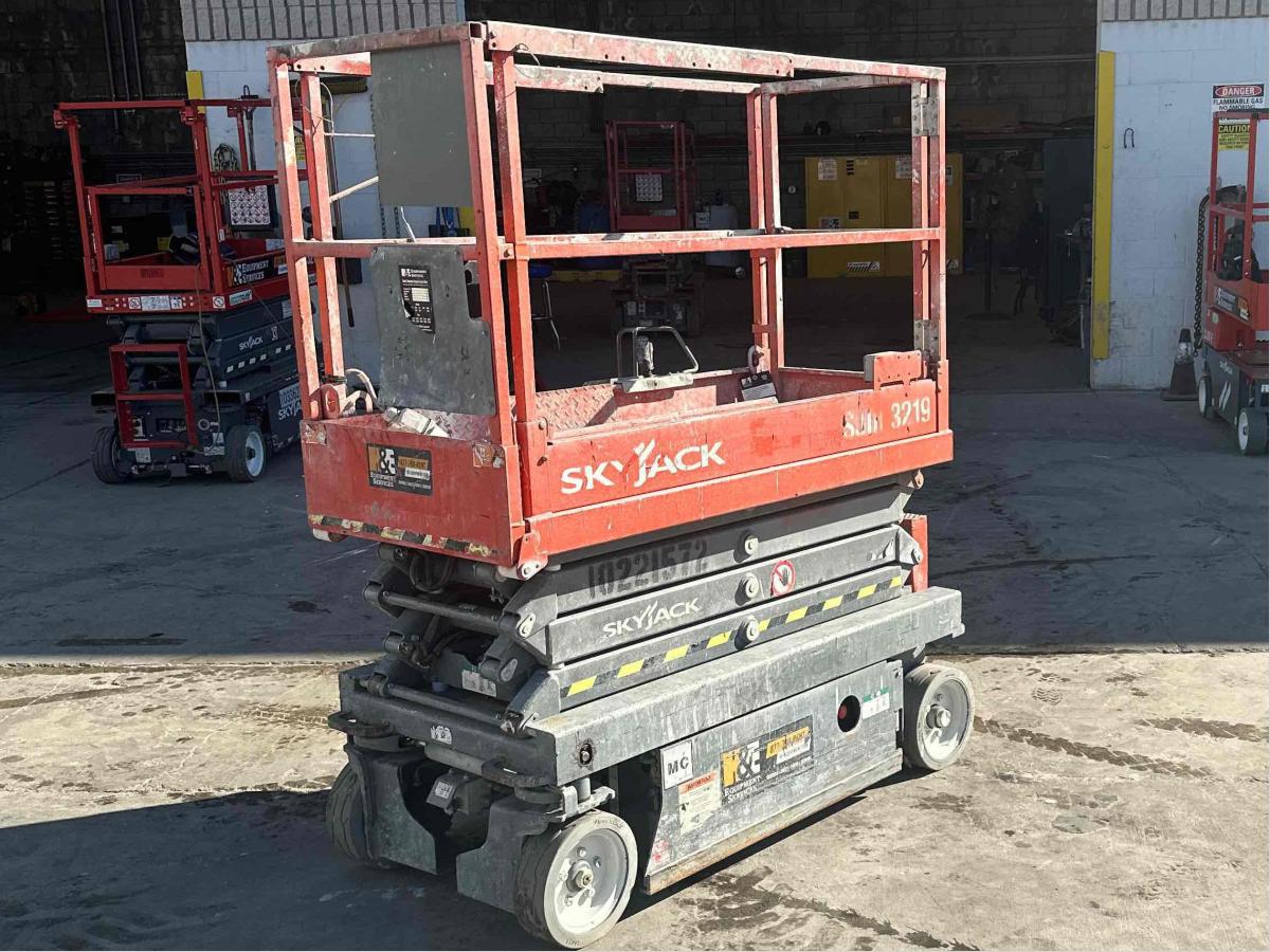2017 Skyjack SJ3219