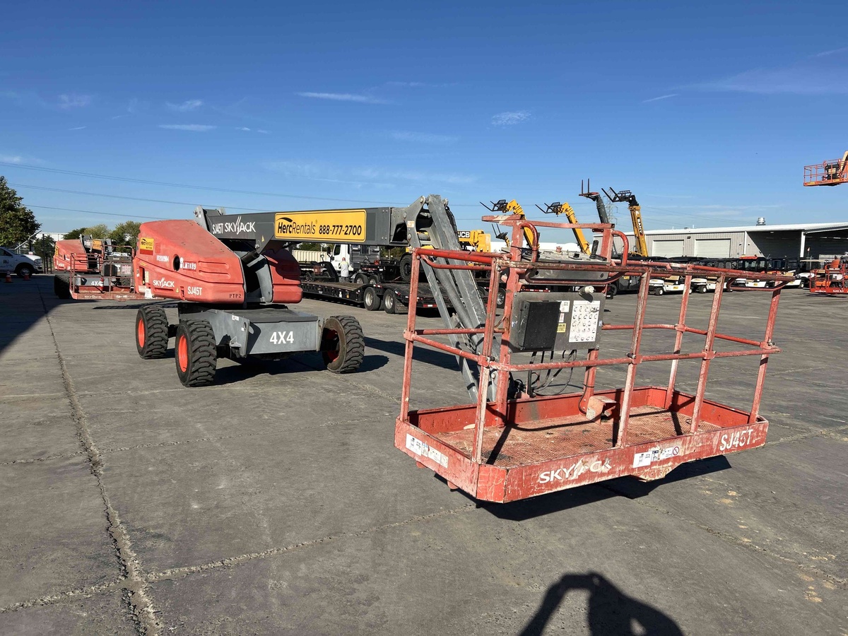 2017 Skyjack SJ45 T-2