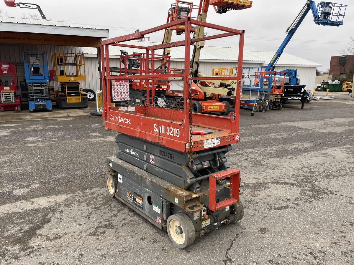 2017 Skyjack SJ3219-3