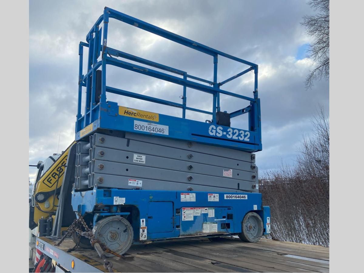 2017 Genie GS-3232-4