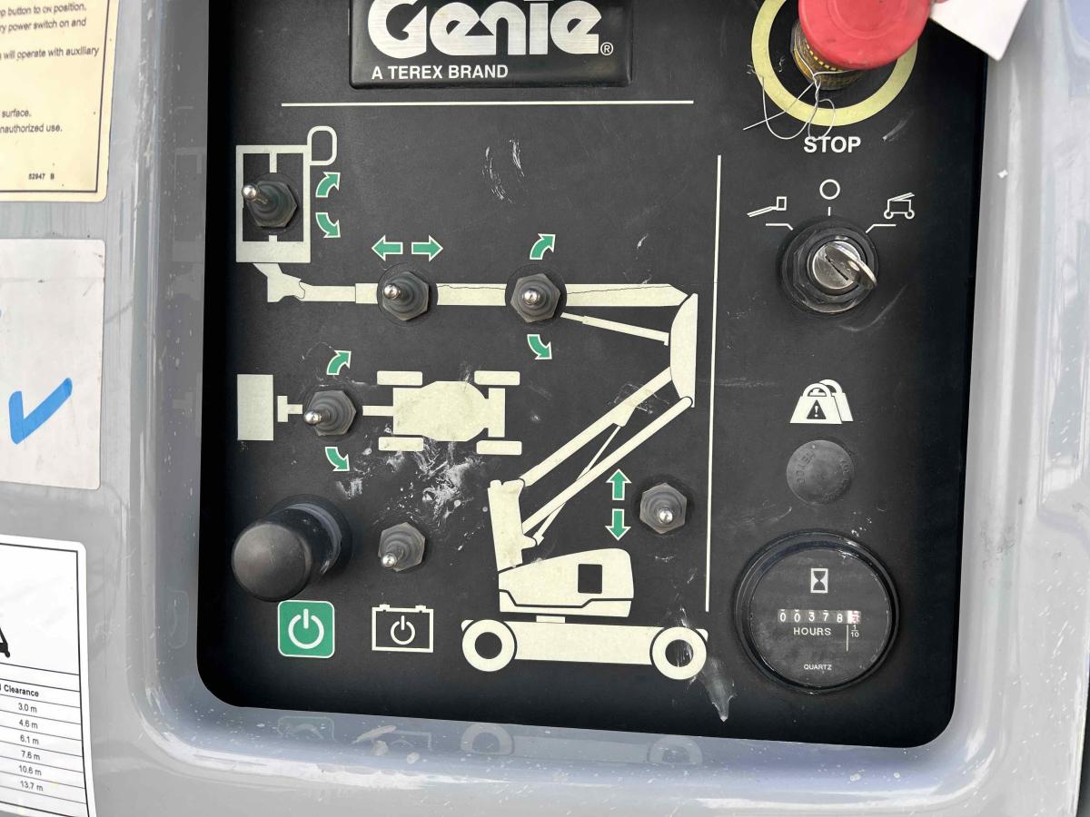 2017 Genie Z-33/18