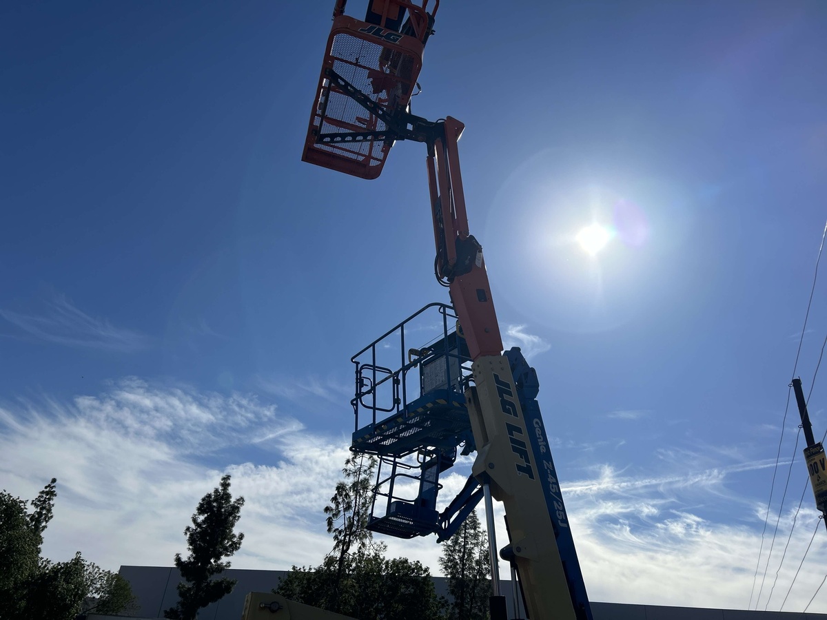 2017 JLG H340AJ-3