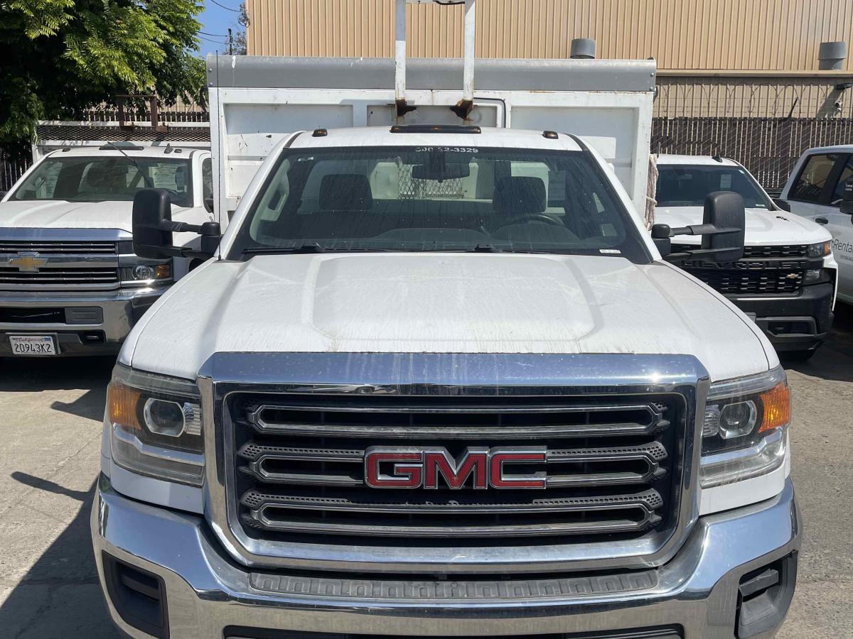 2016 GMC 3500