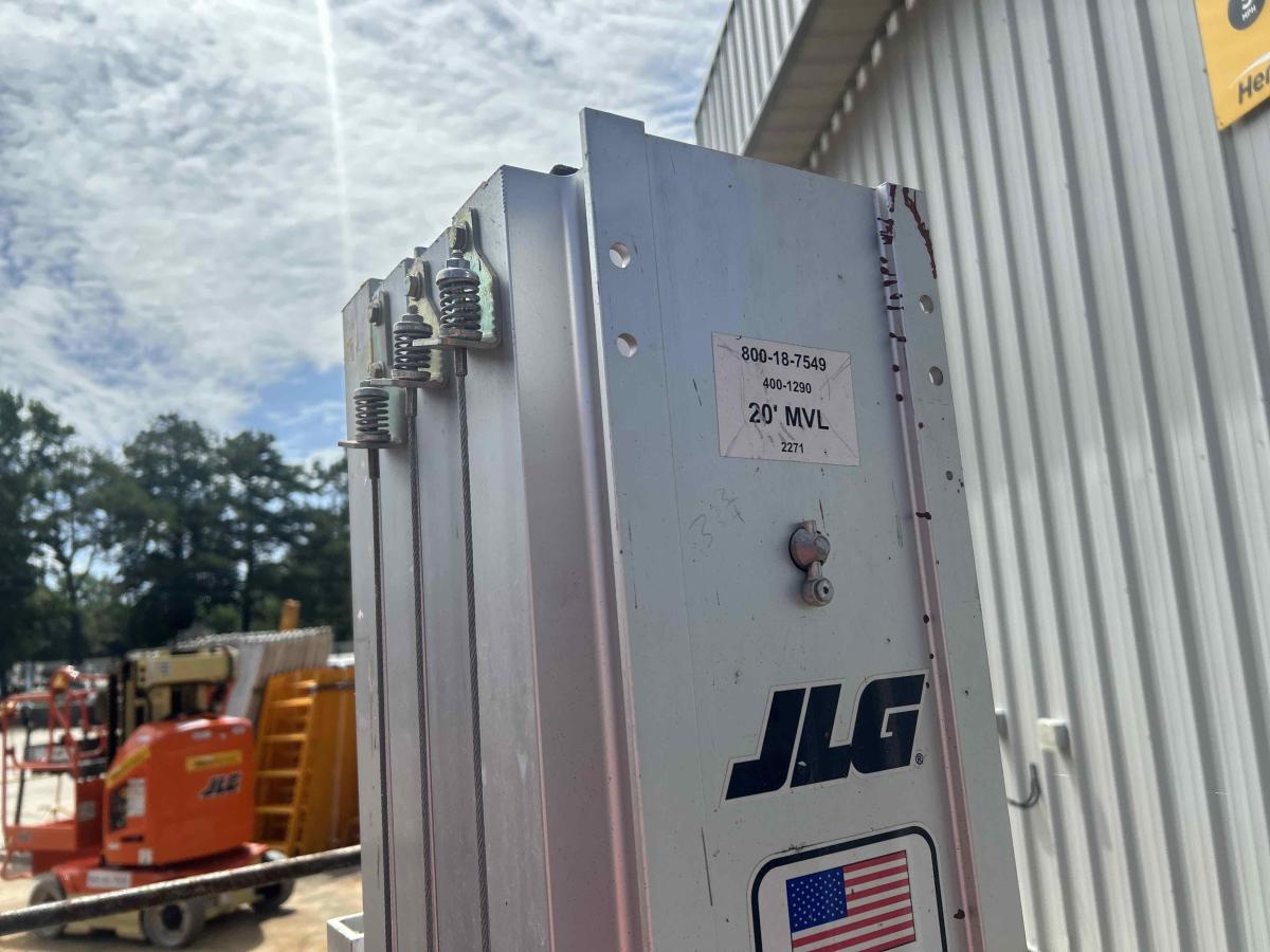 2017 JLG 20MVL-4