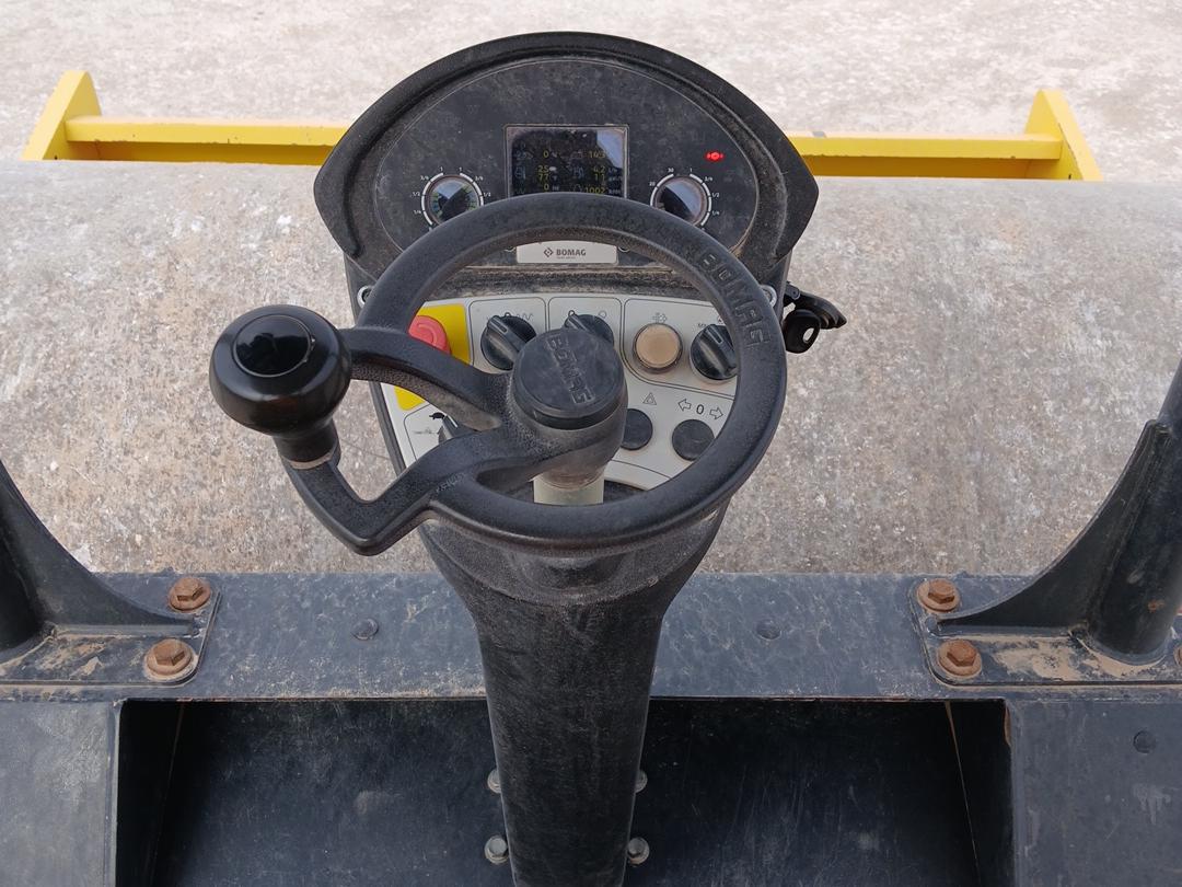2019 BOMAG BW211D-5-10