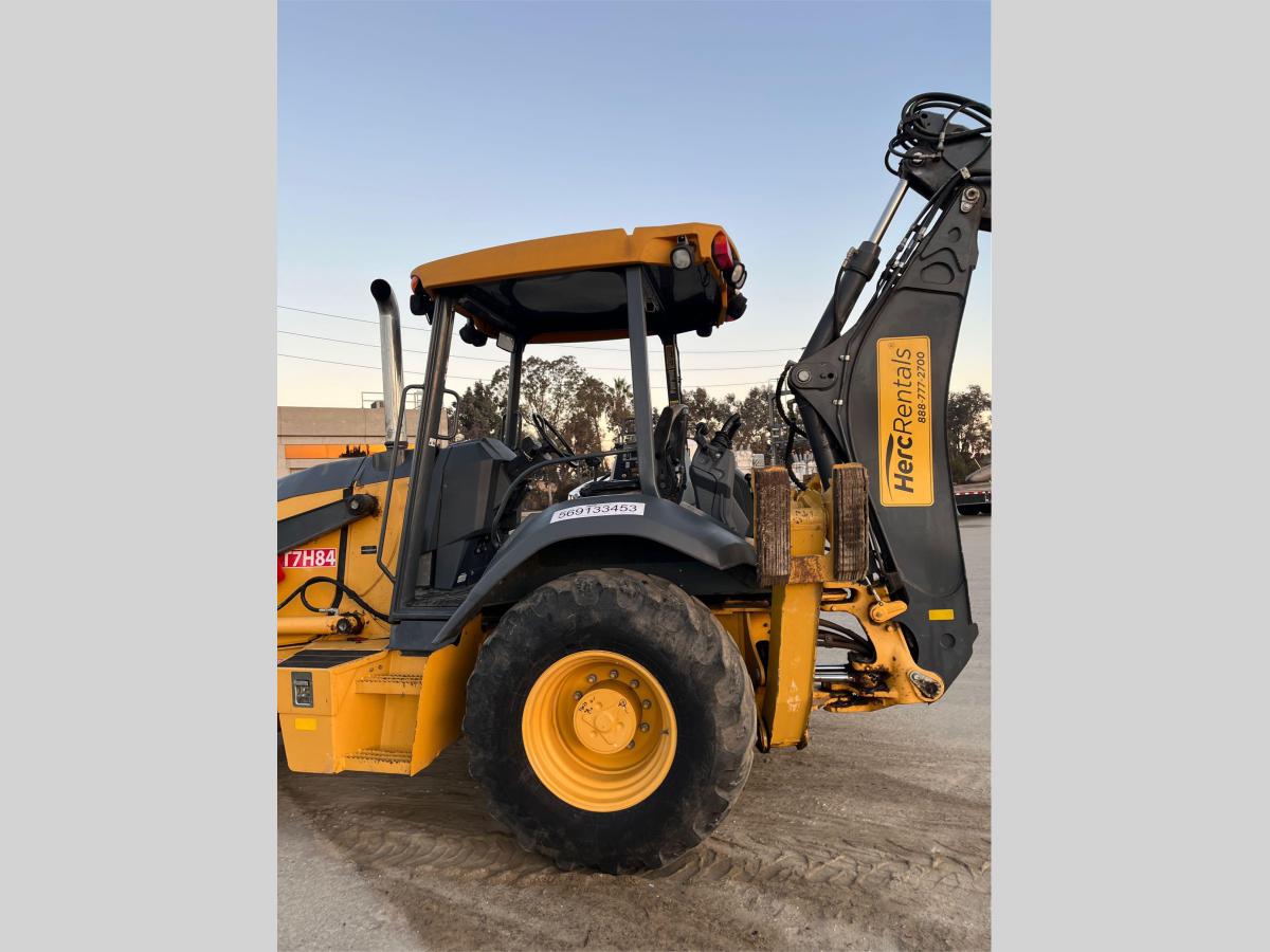 2015 John Deere 310L