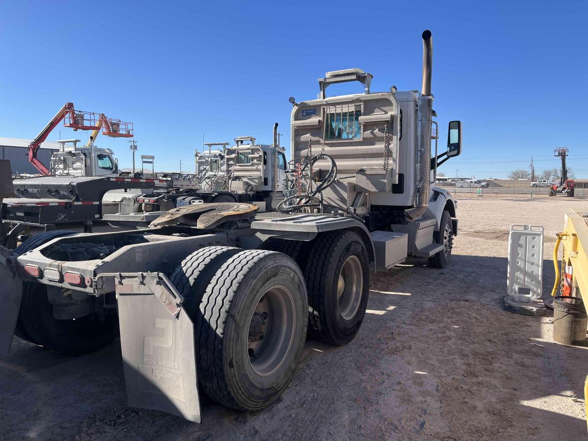 2020 Peterbilt 567