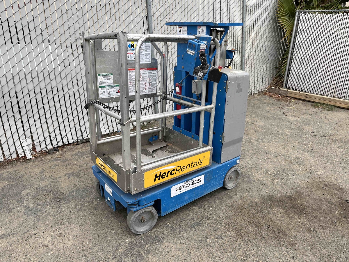 2018 Genie GR-12