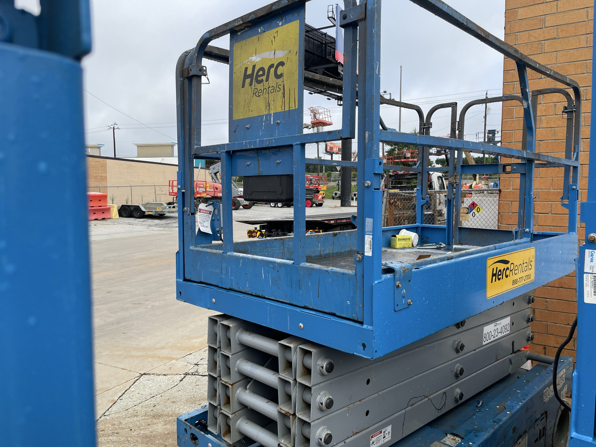 2018 Genie GS-3246-5