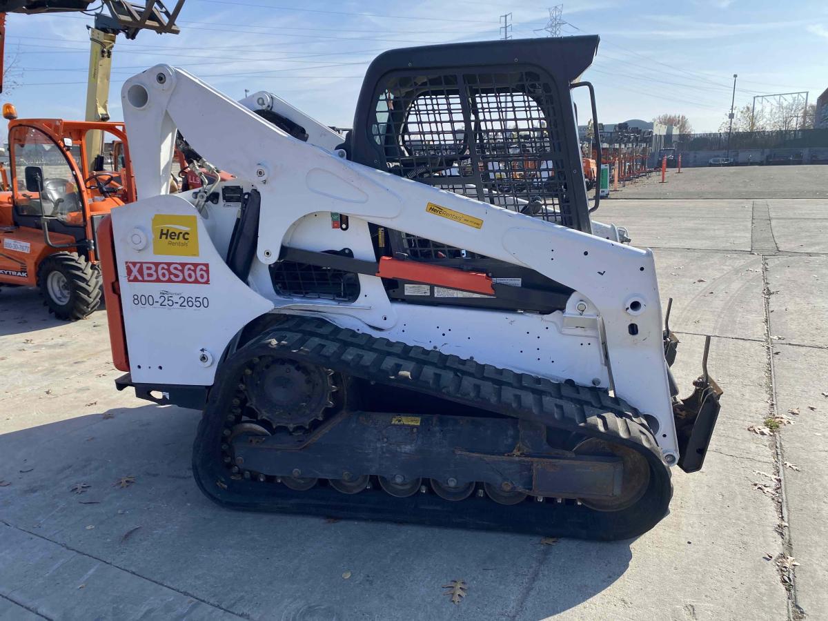 2019 Bobcat T740