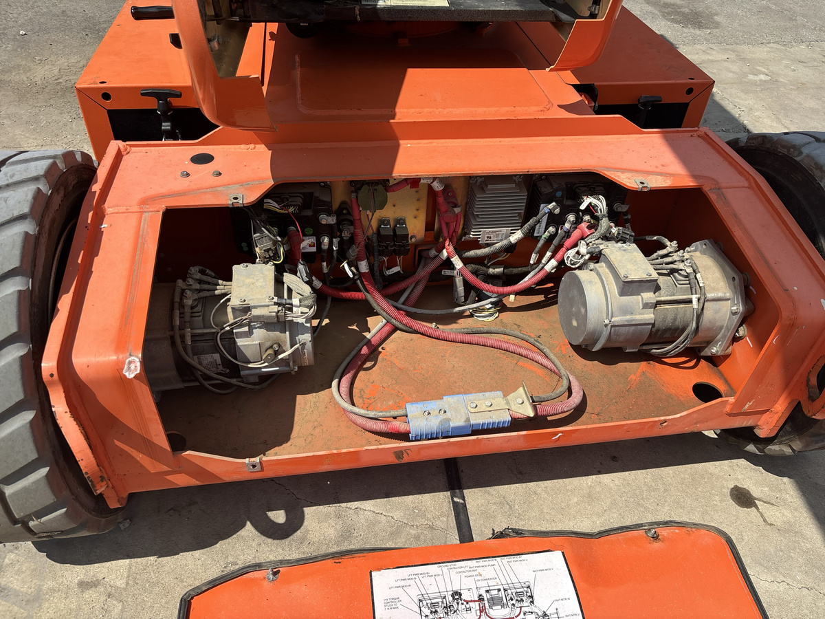 2018 JLG E450AJ-9