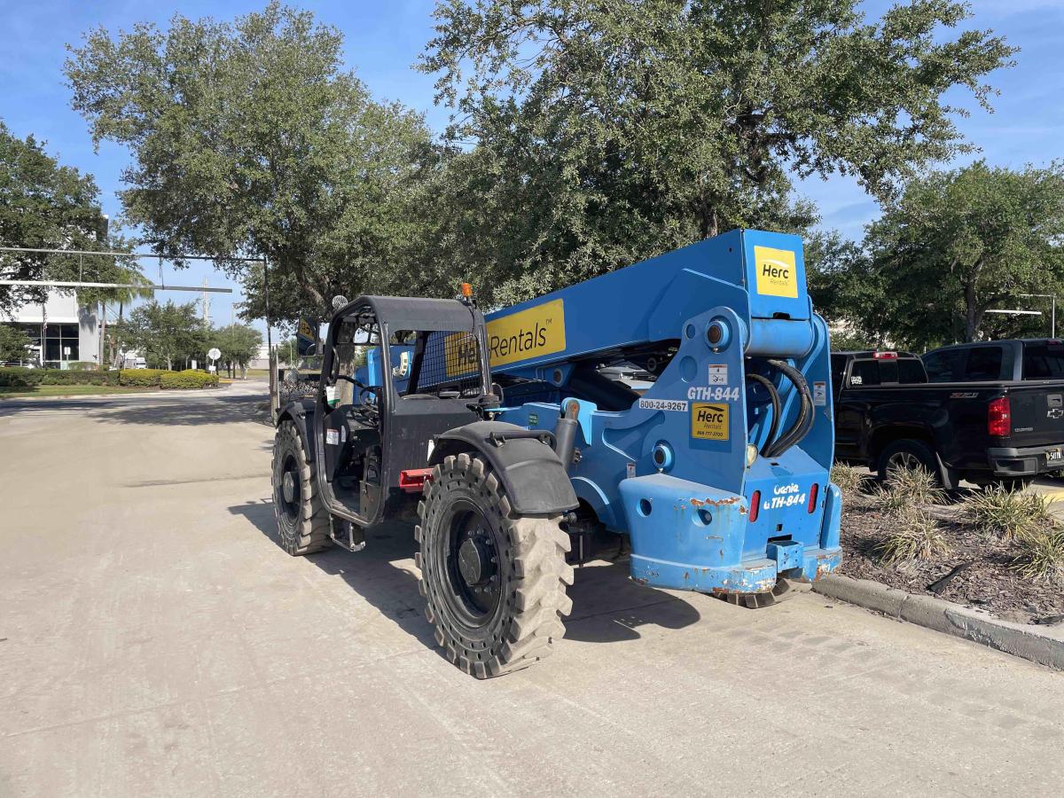 2019 Genie GTH 844
