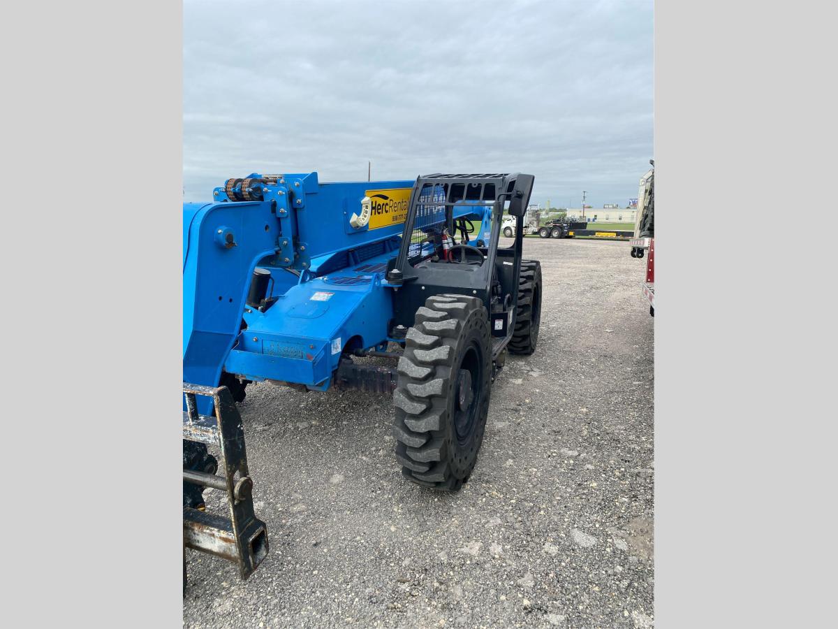 2018 Genie GTH 844