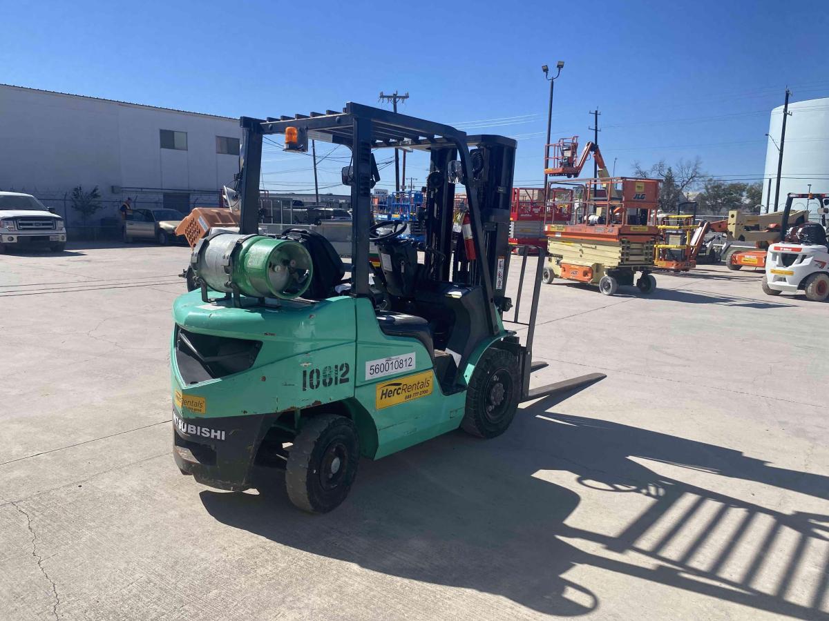 2020 Mitsubishi FG25N