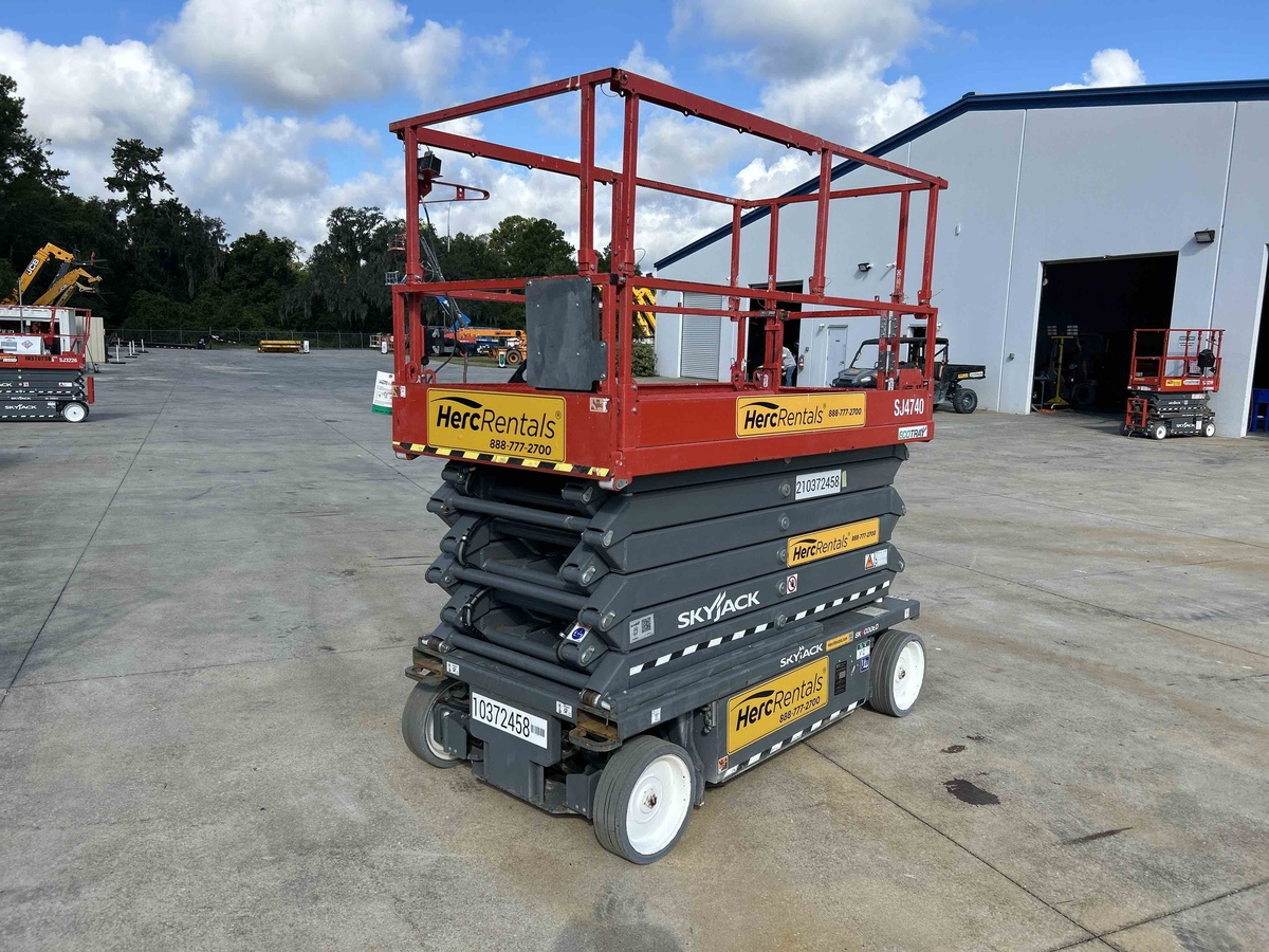 2022 Skyjack SJ4740