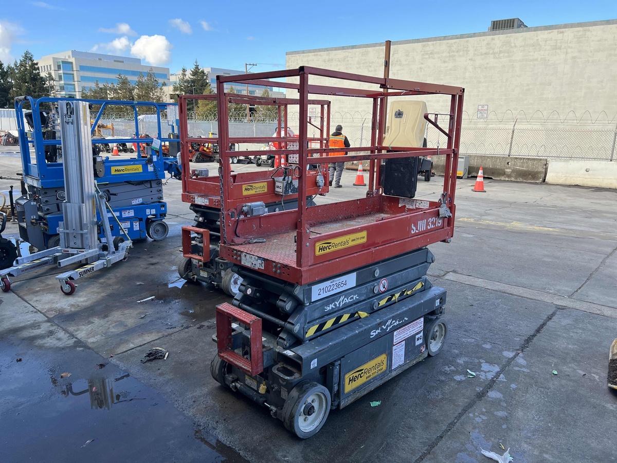 2017 Skyjack SJ3219-4