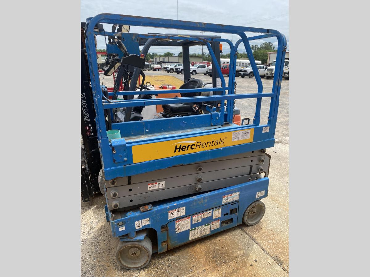 2018 Genie GS-1930
