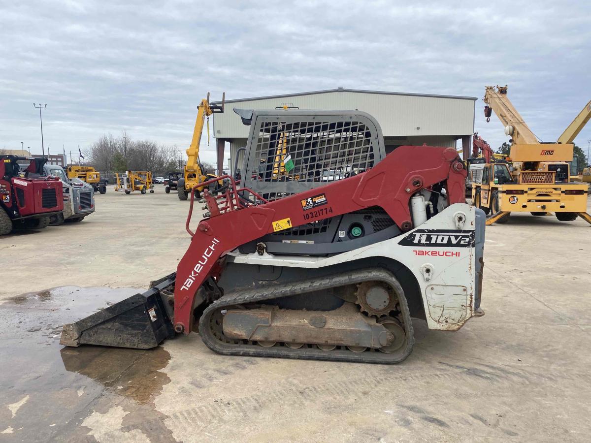 2021 Takeuchi TL10V2
