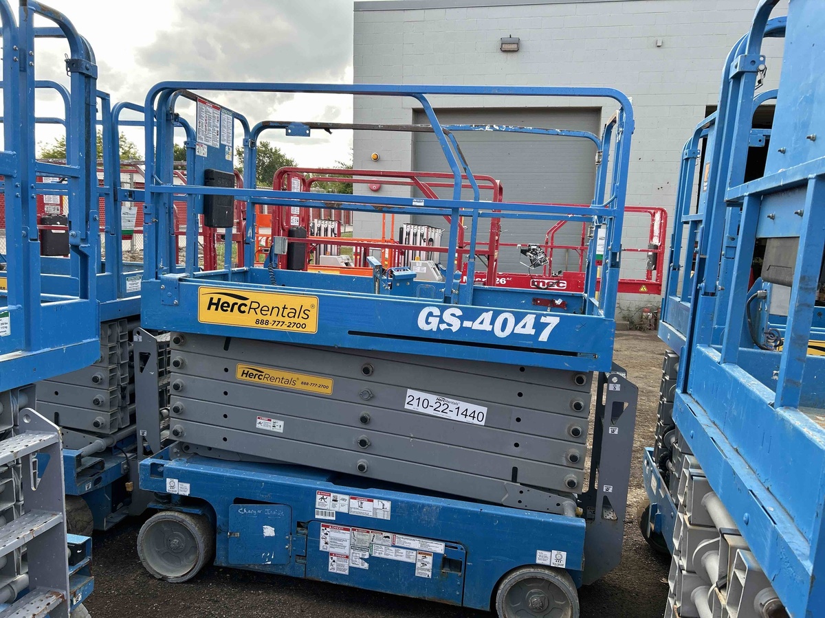 2017 Genie GS-4047-4