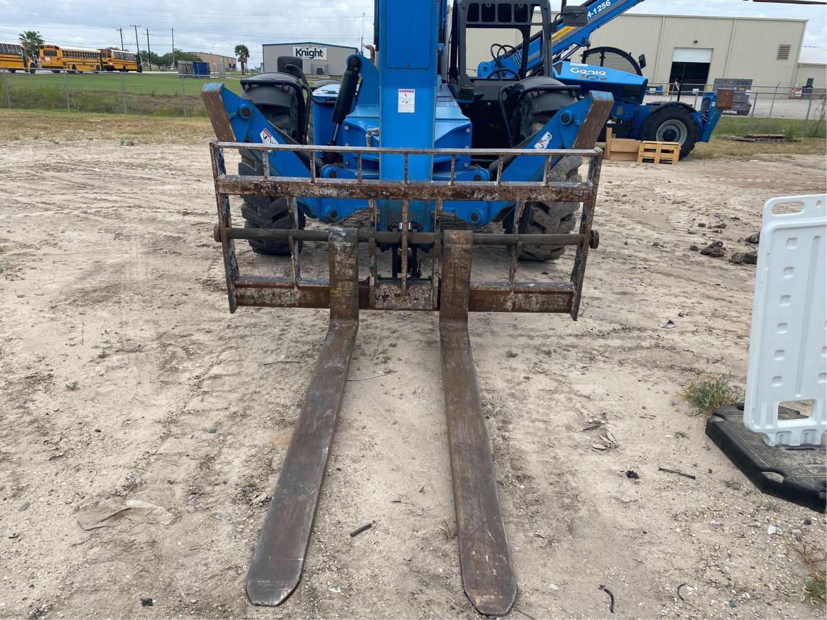 2018 Genie GTH-1056