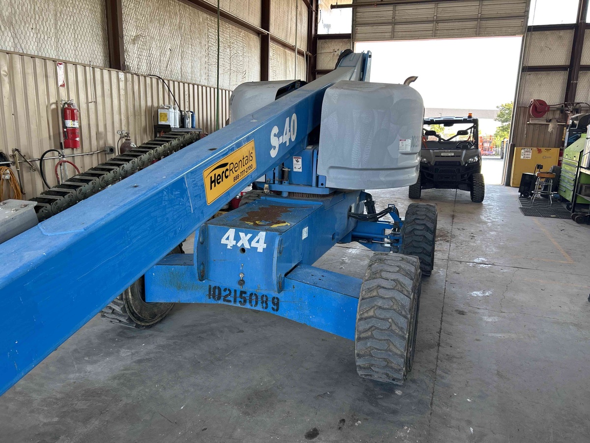 2017 Genie S-40-17