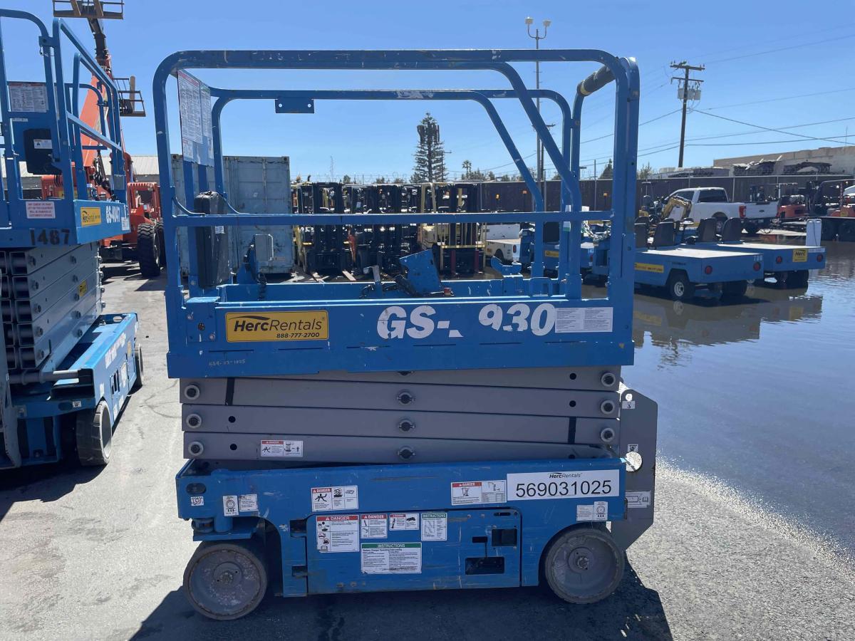 2017 Genie GS-1930