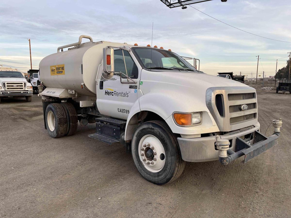 2015 Ford F750