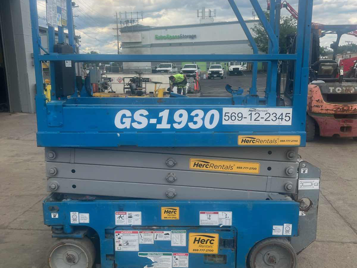 2019 Genie GS-1930